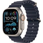 Apple Watch Ultra 2 49 mm Prírodný titán s námornícky modrým oceánskym remienkom